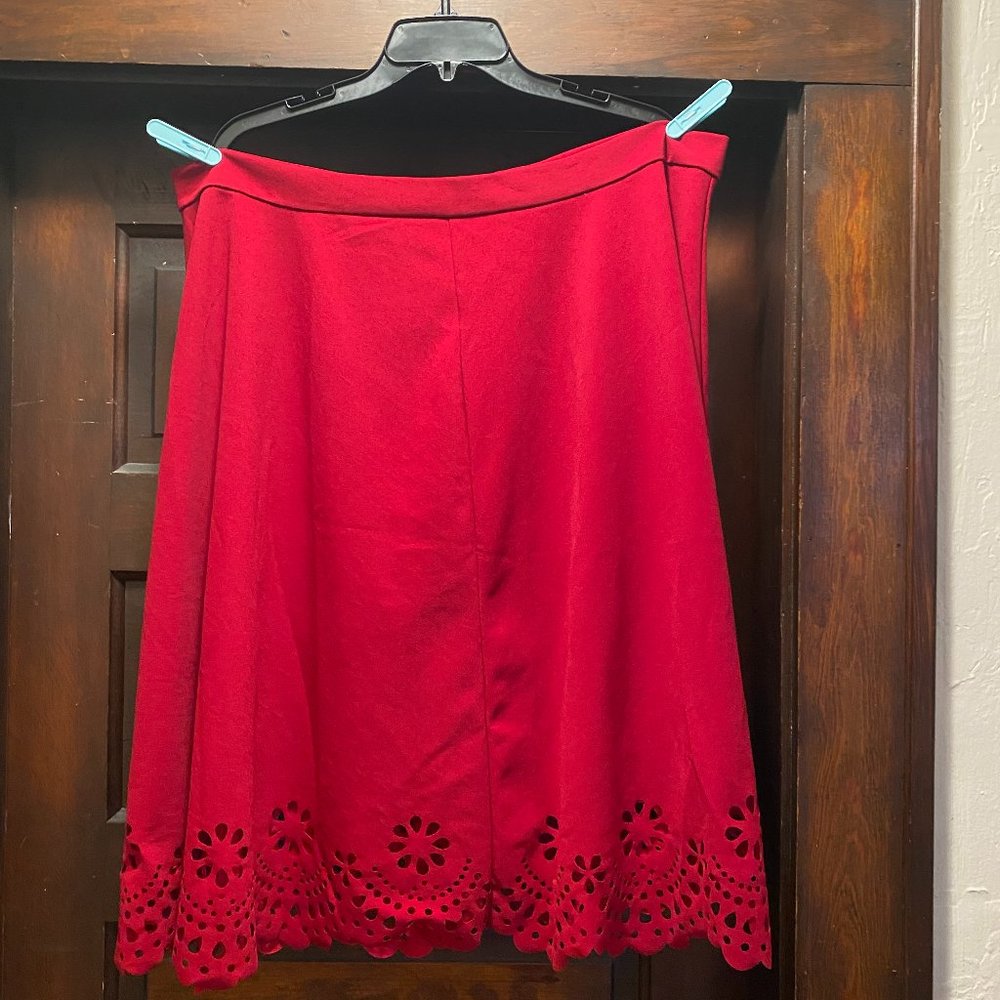 SHEIN Clasi Scallop Laser Cut Hem Skirt | Red | 4XL